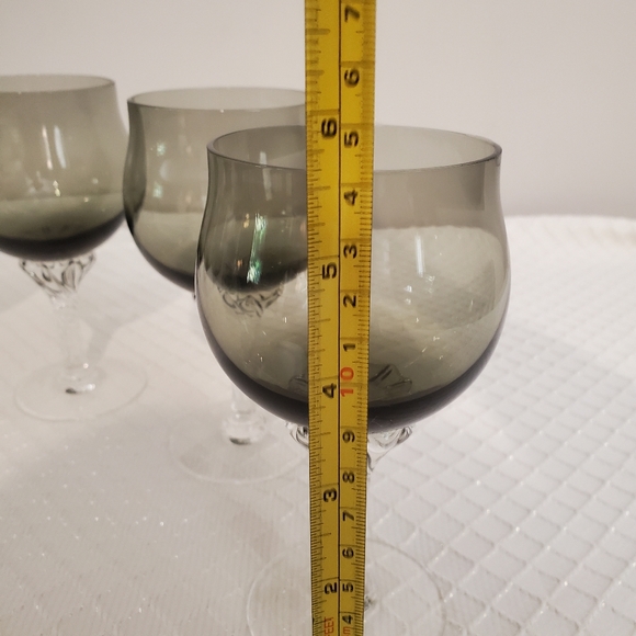 Vintage Mid Century Smokey Gray Small Wine Glasses - Picture 7 of 8